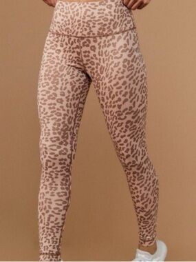 Sivan Ayla Tan + Lines Pink Leapord Print Temescal Canyon Leggings